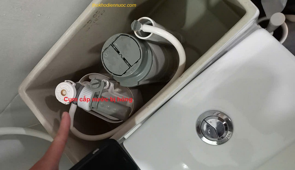 cụm cấp nước bị hỏng